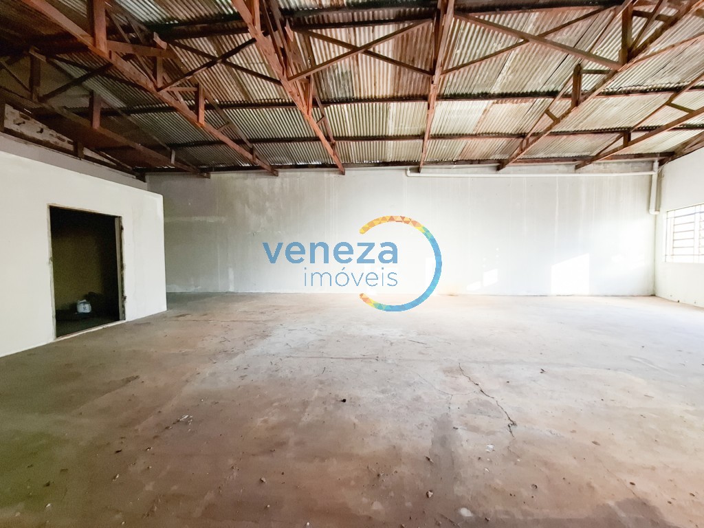 Barracão para locação no bairro Sabara de Londrina com 281.75m<sup>2</sup> útil