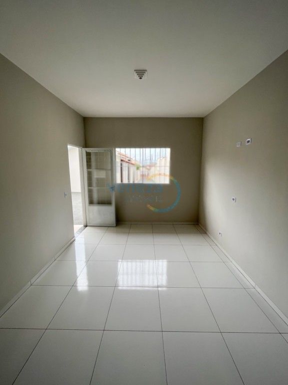 Casa Residencial para locacao no Brasil em Londrina com 55m² por R$ 1.625,00