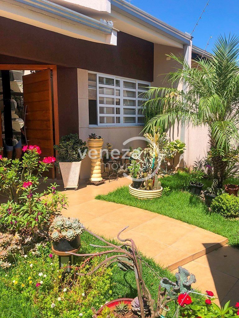 Casa Residencial para venda no Santa Monica em Londrina com 220m² por R$ 890.000