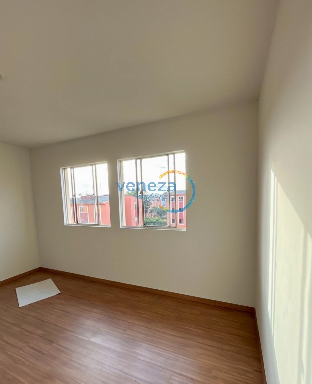 Apartamento para locacao no Santa Cruz em Londrina com 75m² por R$ 937,50