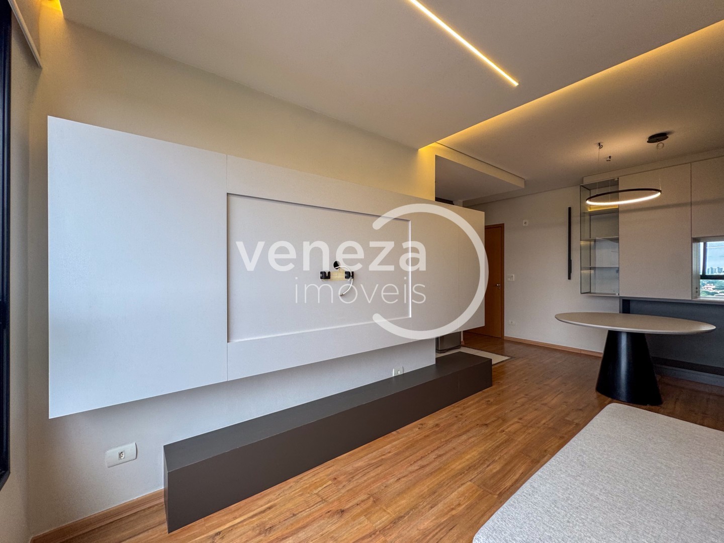 Apartamento para venda no Brasil em Londrina com 117m² por R$ 490.000 - Foto 2