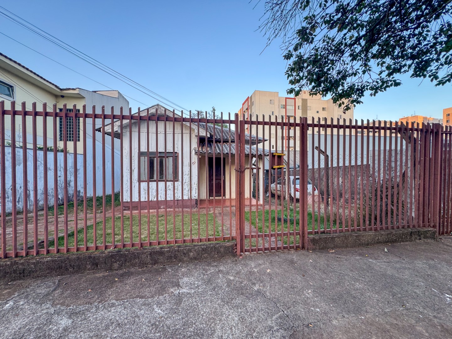 Casa Residencial para locacao no Vila Larsen 1 em Londrina com 55m² por R$ 950,00  - Foto 1
