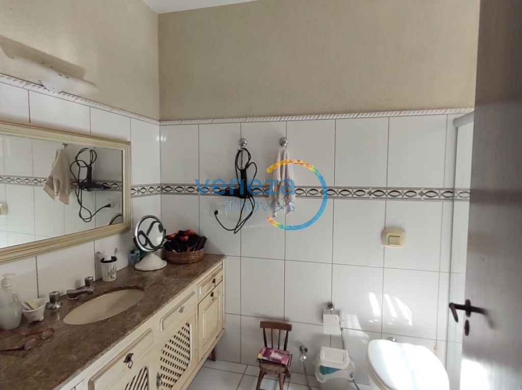 Casa Residencial para venda no bairro Waldemar Hauer de Londrina - Foto 6