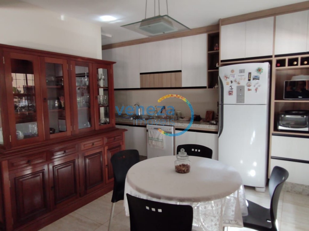 Casa Residencial para venda no bairro Waldemar Hauer de Londrina - Foto 23