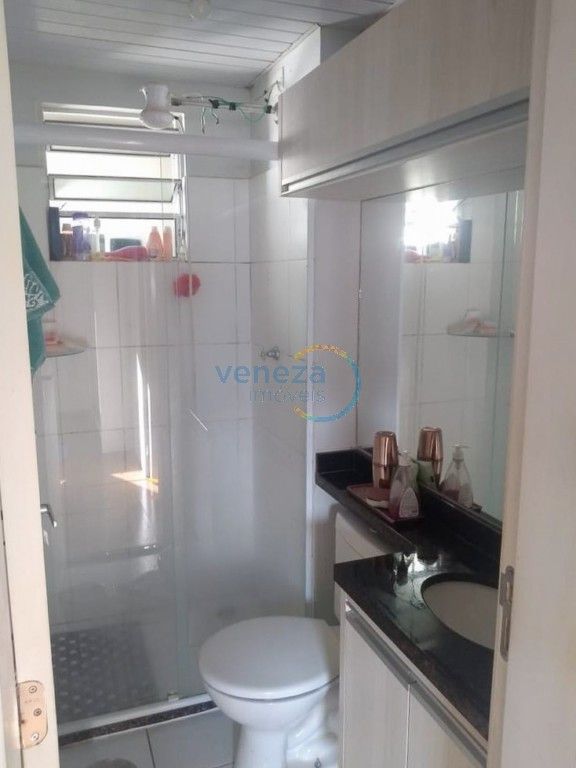 Apartamento para venda no Ouro Verde em Londrina com 76,24m² por R$ 175.000,00