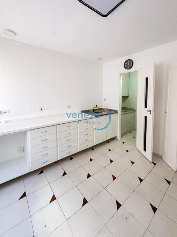 Sala para venda no bairro Centro de Londrina - Foto 13