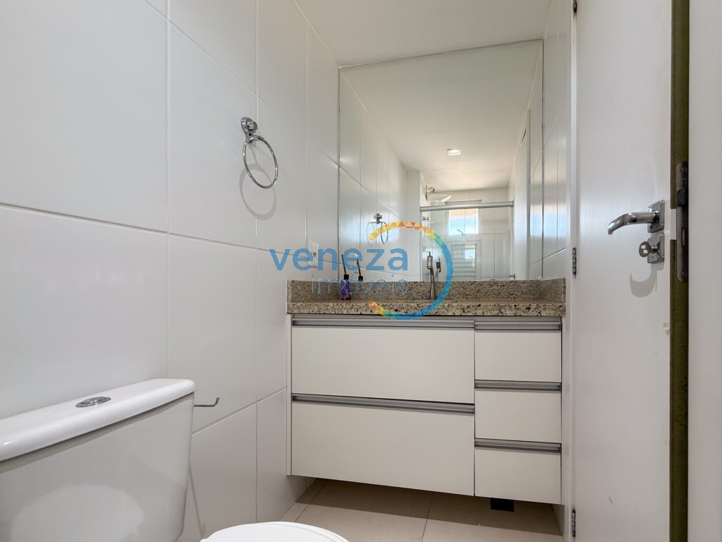 Apartamento para locação no bairro Tatiani de Londrina com 67m<sup>2</sup> útil, 3 quartos, 1 vaga de garagem