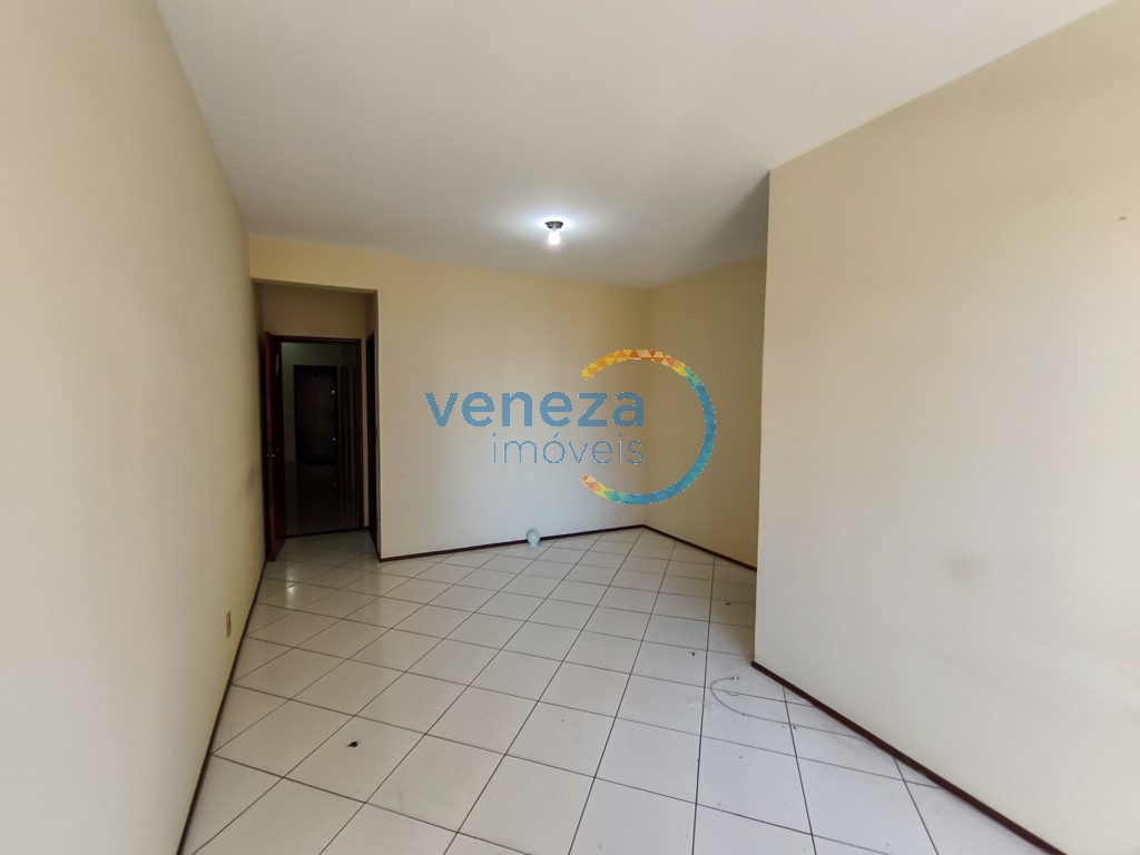 Apartamento à venda no bairro Centro de Londrina com 89.07m<sup>2</sup> útil, 3 quartos, 1 vaga de garagem