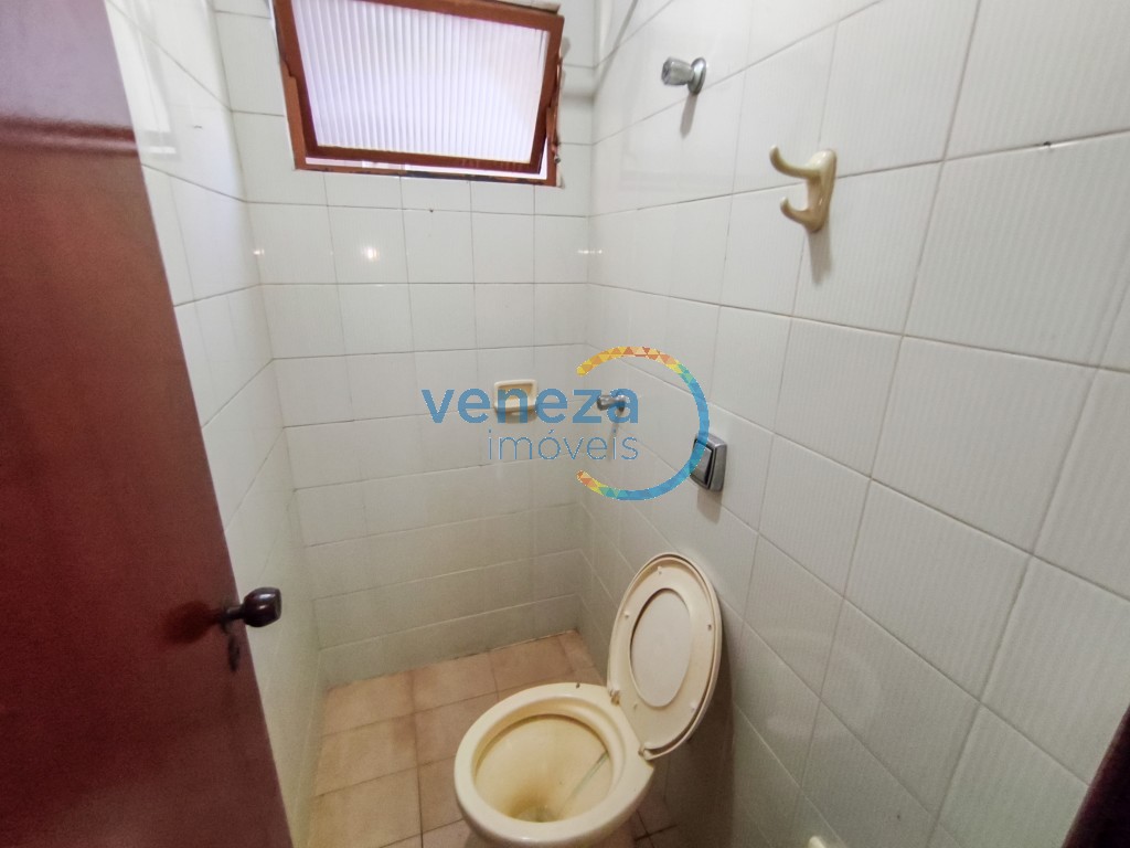 Apartamento à venda no bairro Centro de Londrina com 89.07m<sup>2</sup> útil, 3 quartos, 1 vaga de garagem