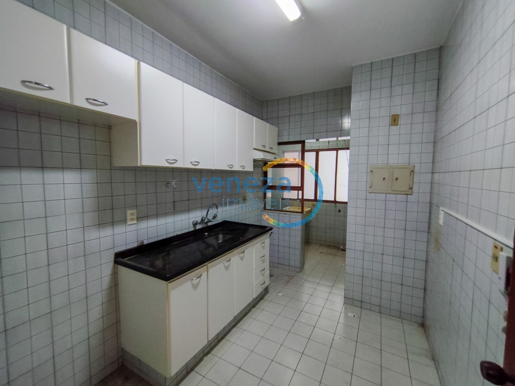 Apartamento à venda no bairro Centro de Londrina com 89.07m<sup>2</sup> útil, 3 quartos, 1 vaga de garagem