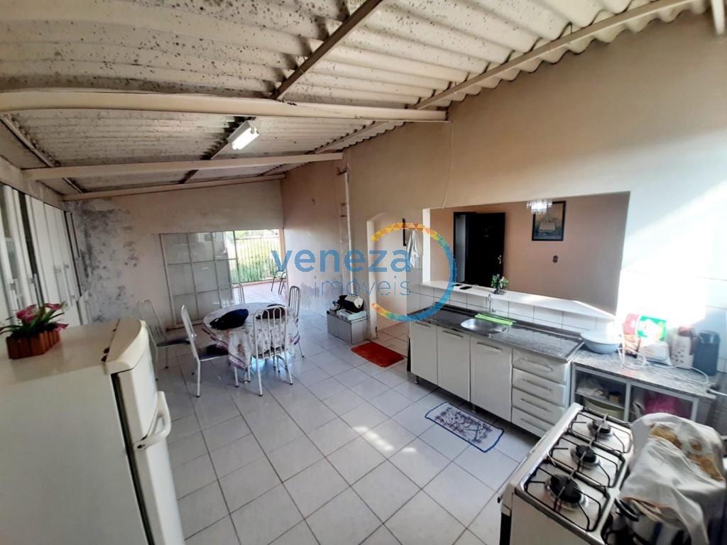 Casa Residencial para venda no bairro Casoni de Londrina - Foto 12