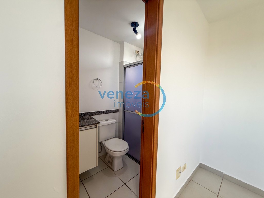 Apartamento para locação no bairro Gleba Palhano de Londrina com 68m<sup>2</sup> útil, 3 quartos, 2 vagas de garagem