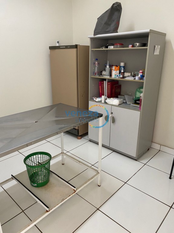 Salão-loja para venda no bairro Casoni de Londrina - Foto 17