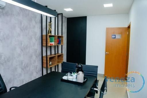 Casa Residencial para venda no bairro Lago Parque de Londrina - Foto 8