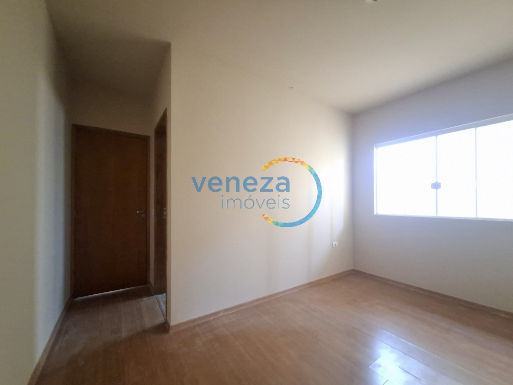 Casa Residencial à venda no bairro Piza de Londrina com 84.33m<sup>2</sup> útil, 3 quartos, 1 vaga de garagem