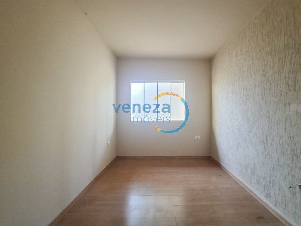 Casa Residencial à venda no bairro Piza de Londrina com 84.33m<sup>2</sup> útil, 3 quartos, 1 vaga de garagem