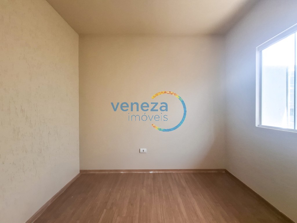 Casa Residencial à venda no bairro Piza de Londrina com 84.33m<sup>2</sup> útil, 3 quartos, 1 vaga de garagem