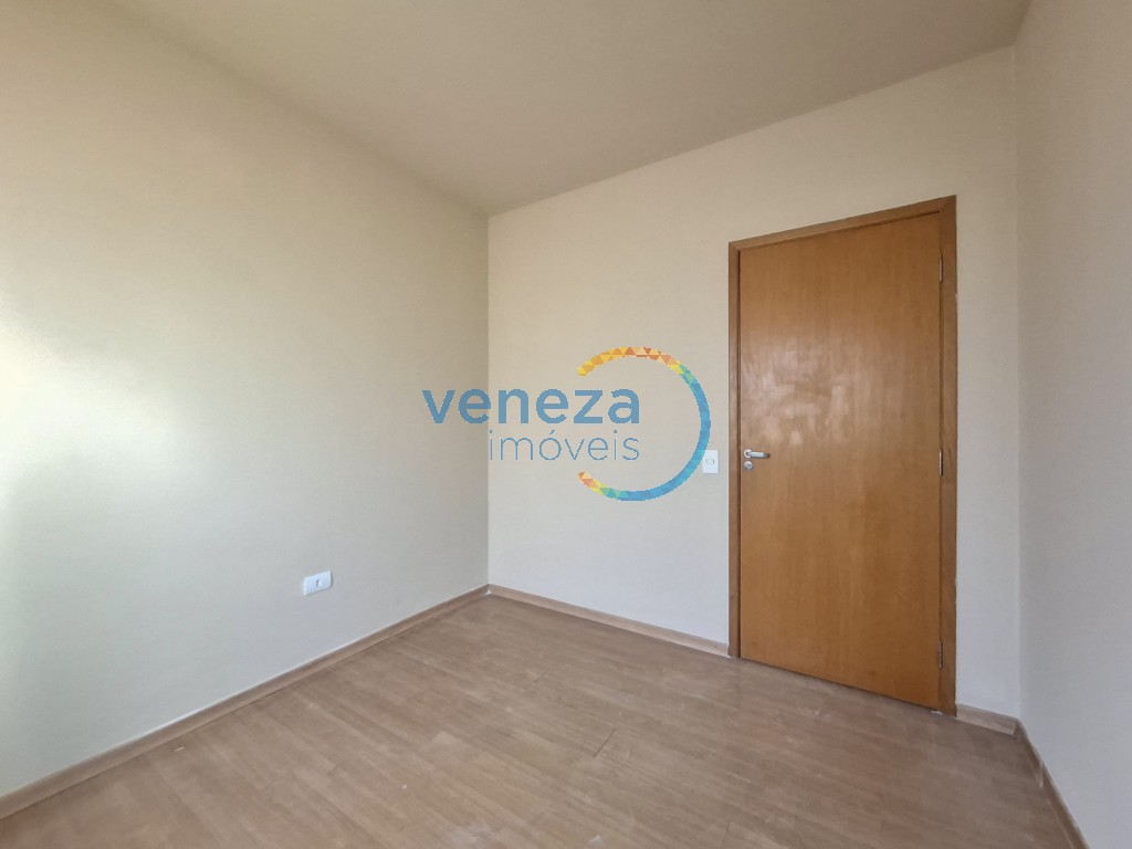 Casa Residencial à venda no bairro Piza de Londrina com 84.33m<sup>2</sup> útil, 3 quartos, 1 vaga de garagem