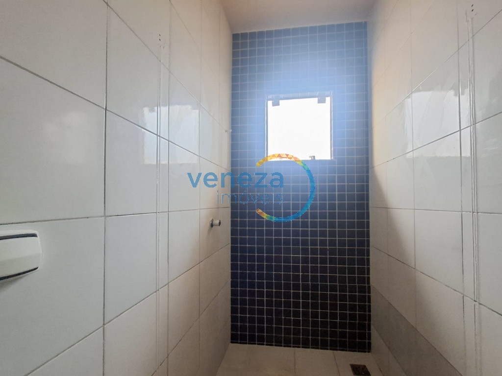 Casa Residencial à venda no bairro Piza de Londrina com 84.33m<sup>2</sup> útil, 3 quartos, 1 vaga de garagem