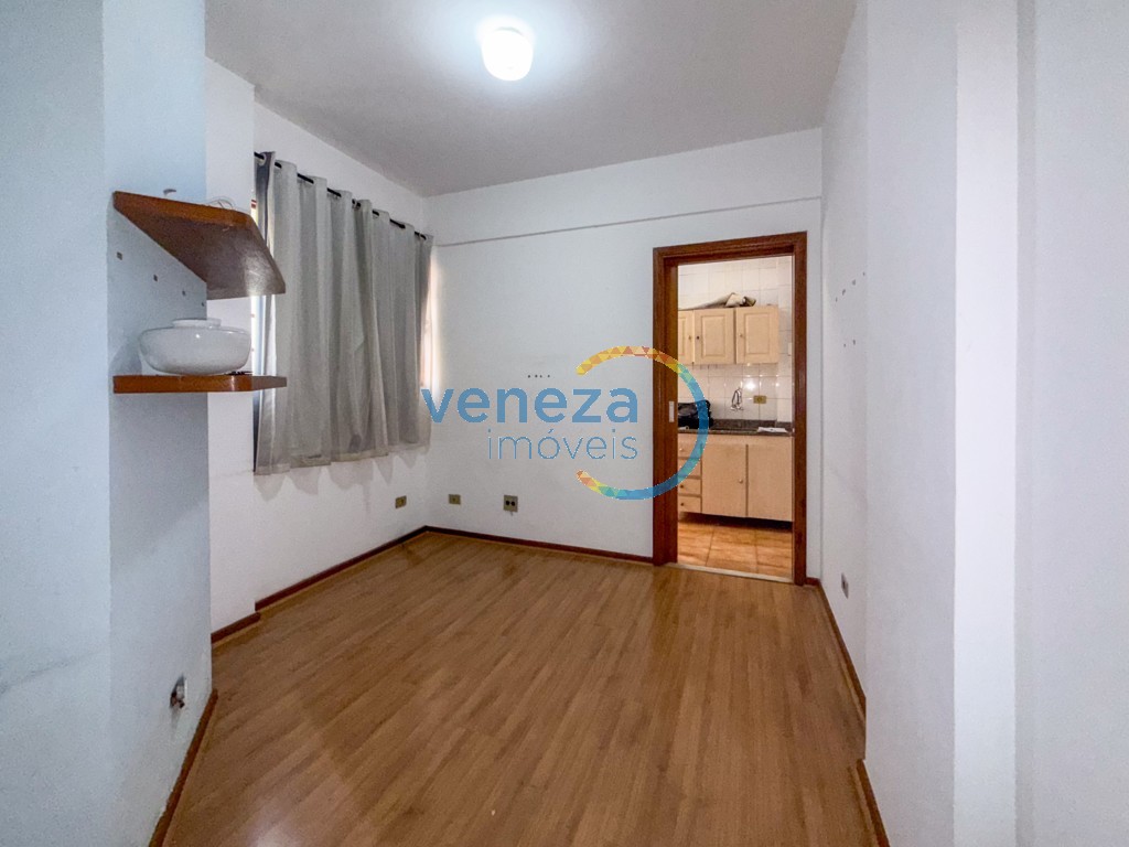 Apartamento para locação no bairro Centro de Londrina com 25.62m<sup>2</sup> útil, 1 quarto