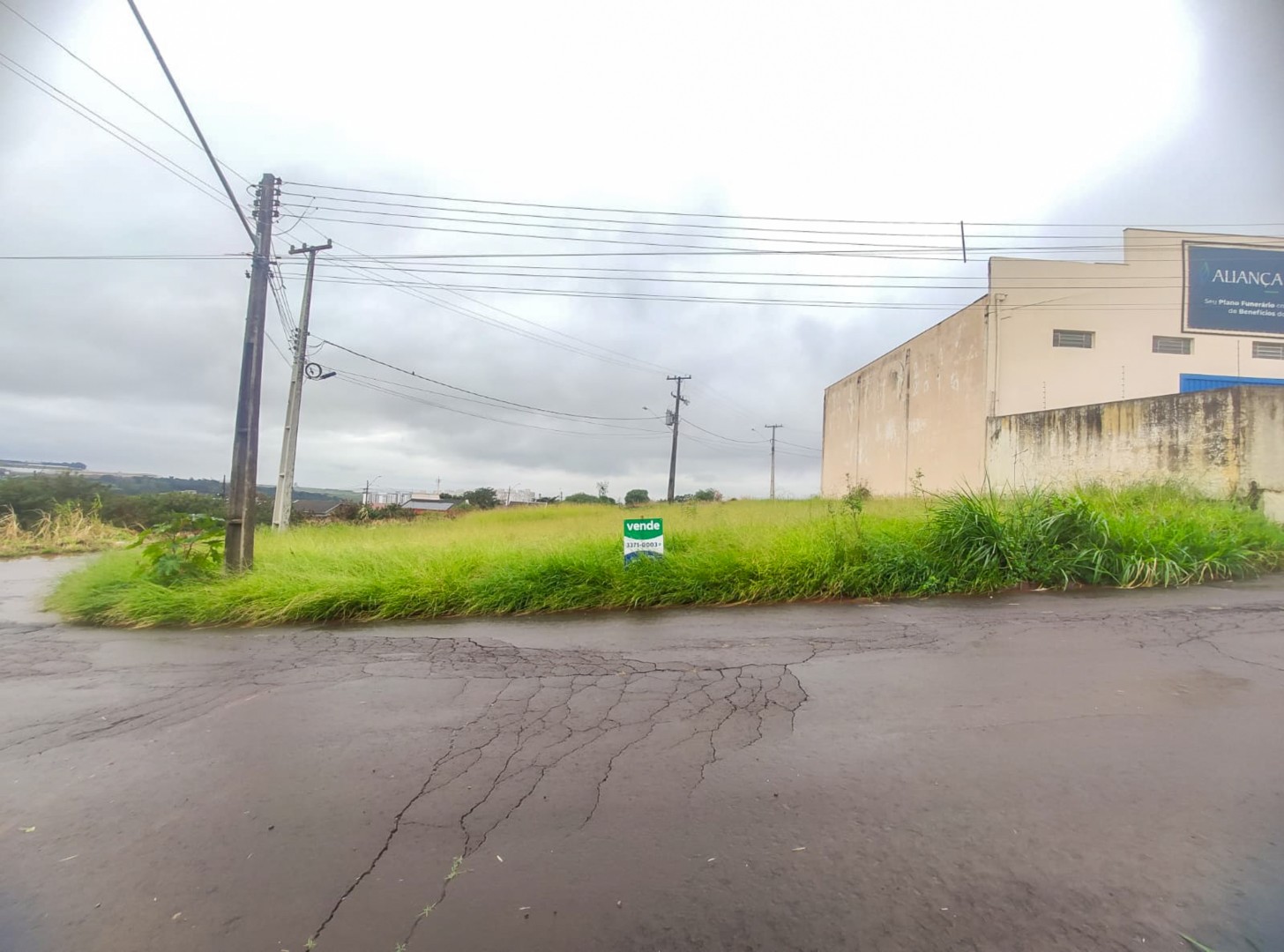 Terreno/Área à venda em Pacaembu, Londrina — Portal Chave Fácil