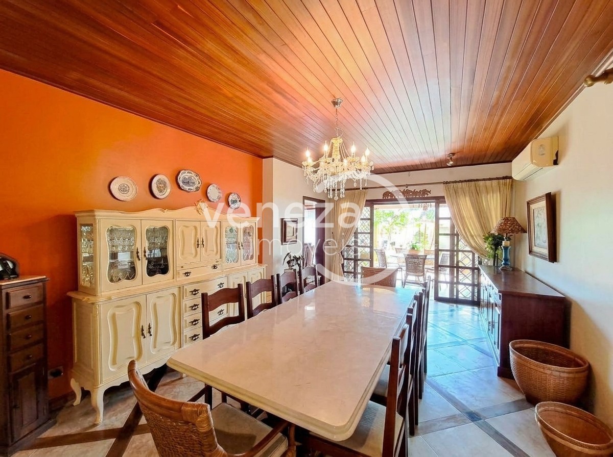 Casa à venda em Tucano, Londrina — Portal Chave Fácil