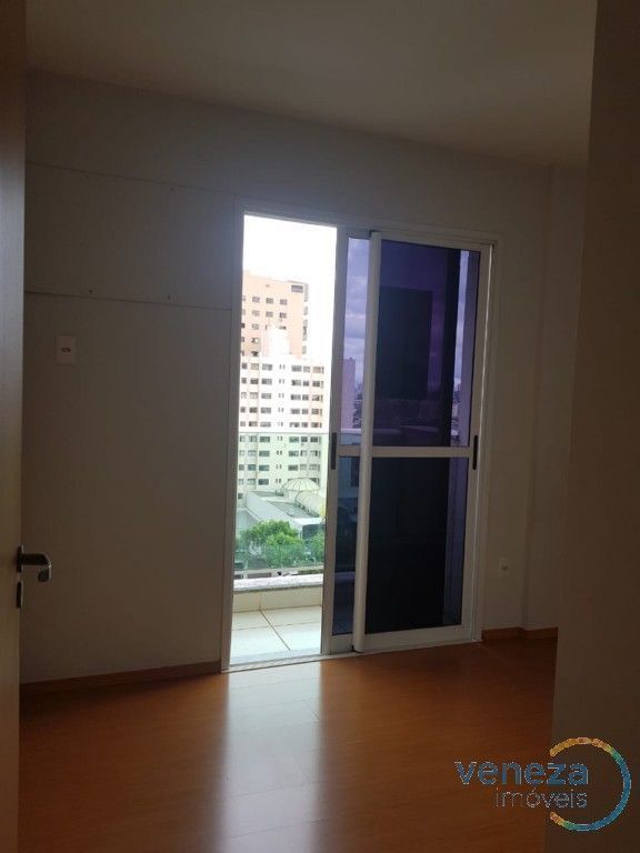 Apartamento para venda no Centro em Londrina com 95,21m² por R$ 270.000,00