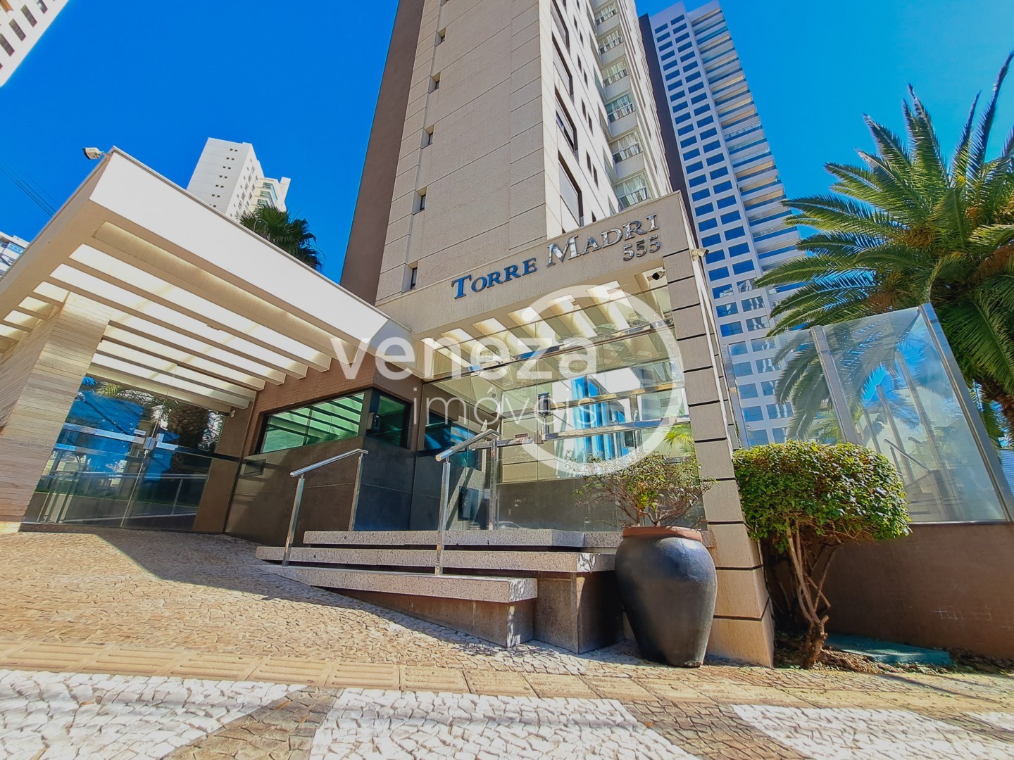 Apartamento para venda no Gleba Palhano em Londrina com 312m² por R$ 2.690.000