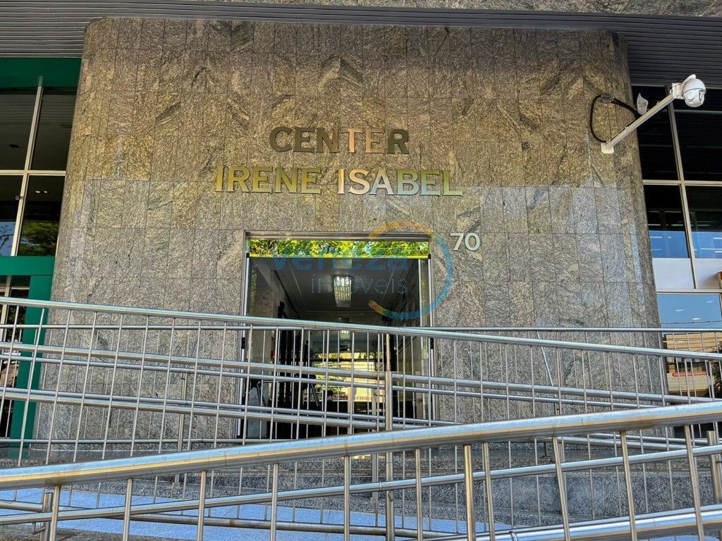 Sala para locacao no Centro em Londrina com 64m² por R$ 2.100,00