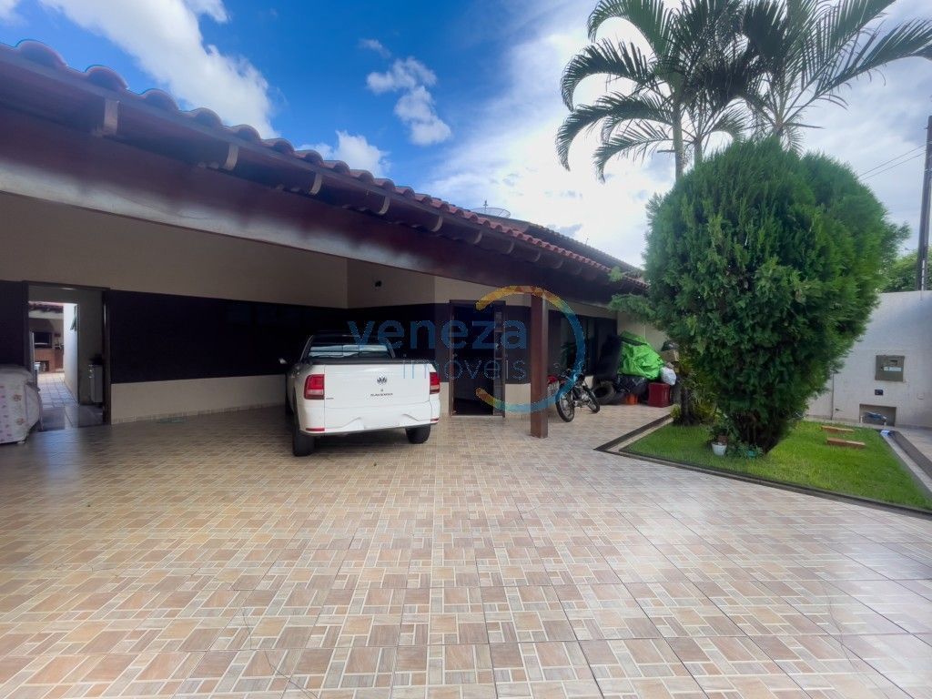 Casa Residencial para venda no Coliseu em Londrina com 168,72m² por R$ 1.200.000,00 - Foto 2
