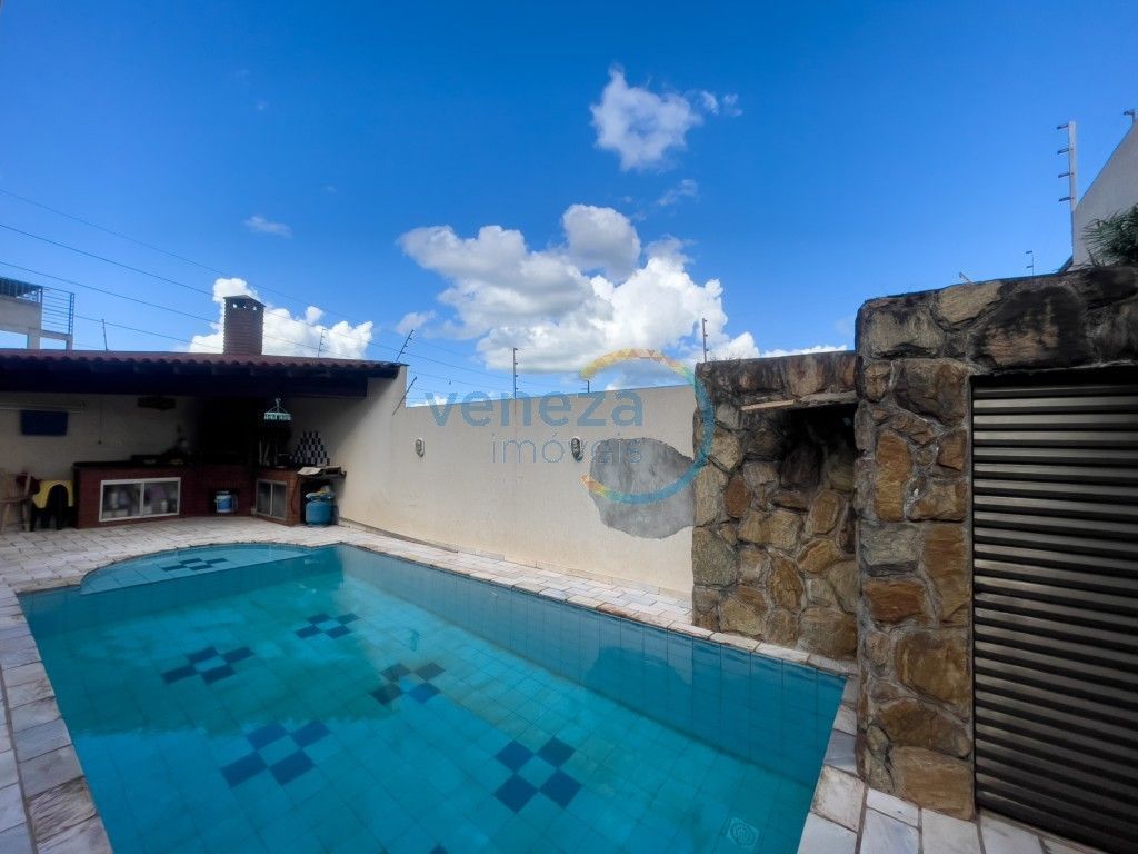 Casa Residencial para venda no bairro Coliseu de Londrina - Foto 14