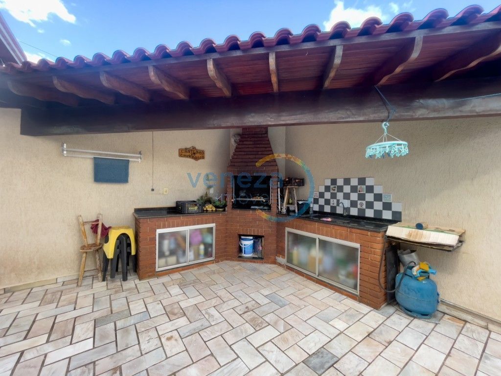 Casa Residencial para venda no bairro Coliseu de Londrina - Foto 16