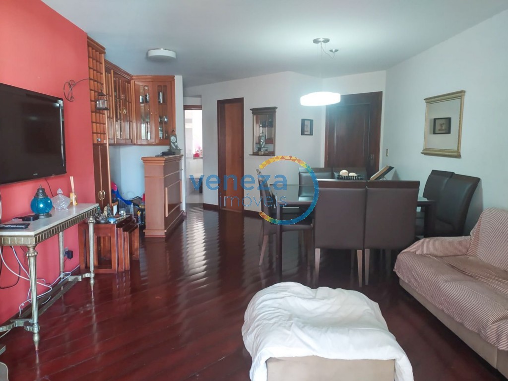 Apartamento para venda no Centro em Londrina com 229,28m² por R$ 750.000,00  - Foto 2