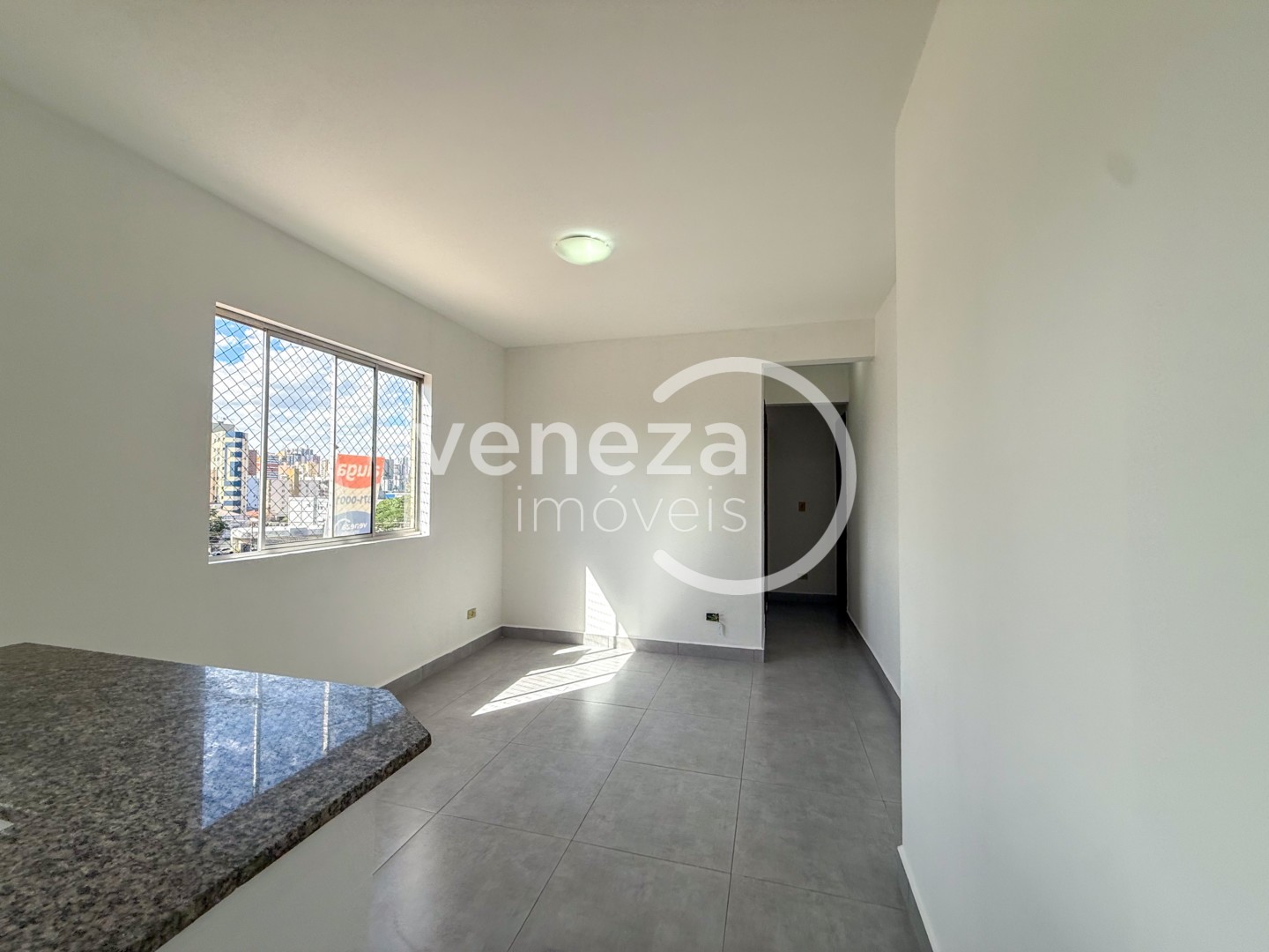 Apartamento para locacao no Jardim Higienopolis em Londrina com 58,69m² por R$ 1.600