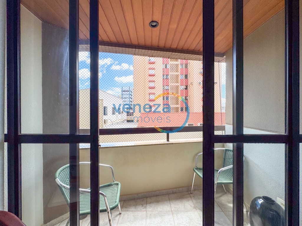Apartamento para locação no bairro Centro de Londrina com 74.35m<sup>2</sup> útil, 3 quartos, 1 vaga de garagem