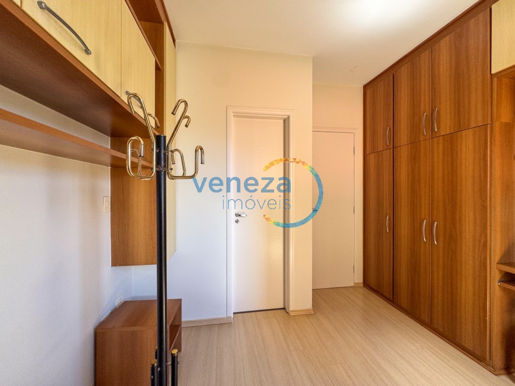 Apartamento para locação no bairro Centro de Londrina com 74.35m<sup>2</sup> útil, 3 quartos, 1 vaga de garagem