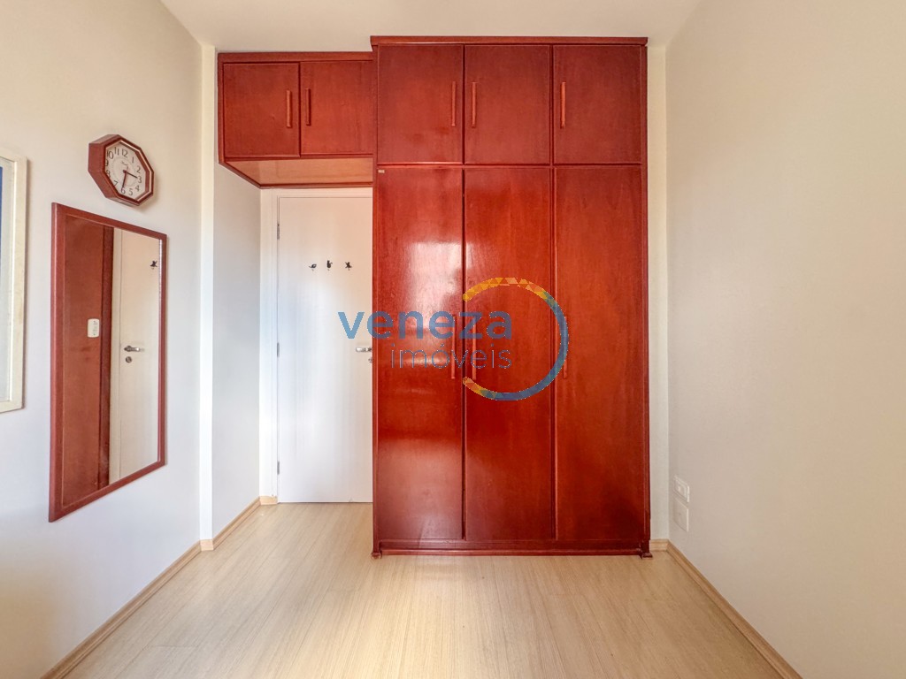 Apartamento para locação no bairro Centro de Londrina com 74.35m<sup>2</sup> útil, 3 quartos, 1 vaga de garagem