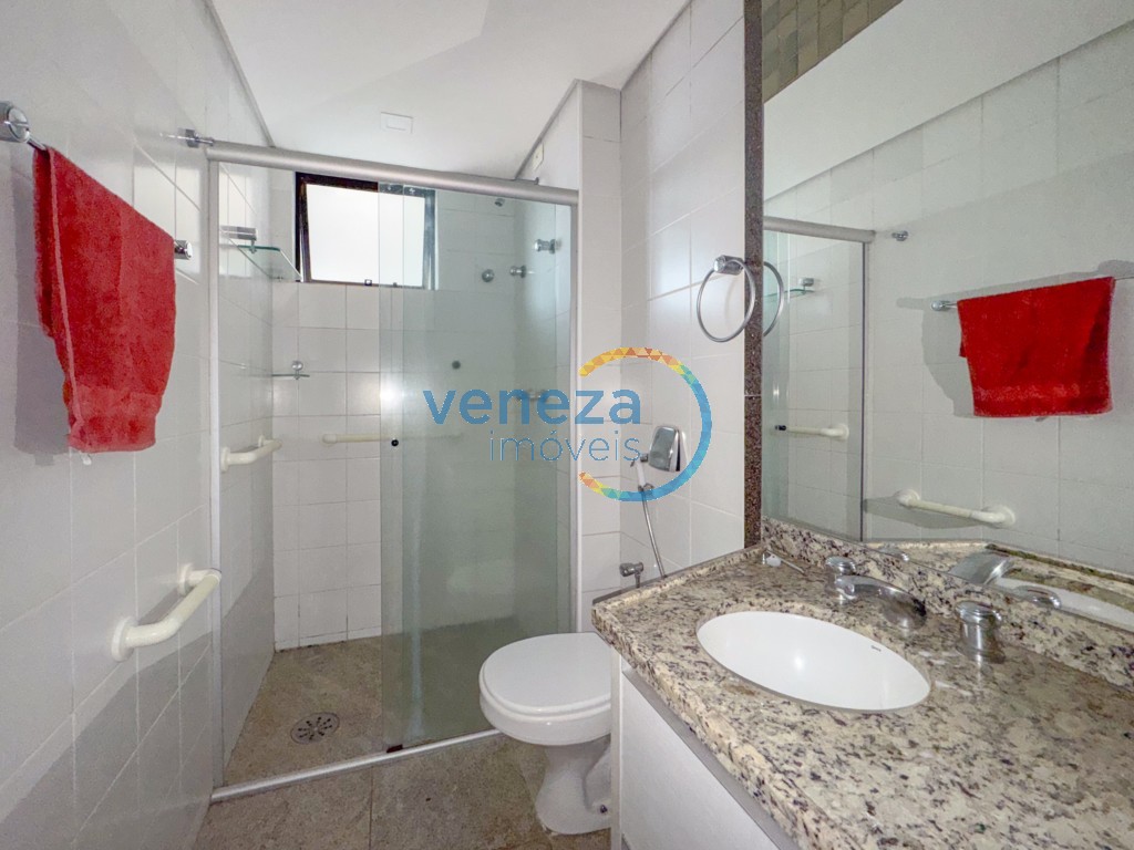 Apartamento para locação no bairro Centro de Londrina com 74.35m<sup>2</sup> útil, 3 quartos, 1 vaga de garagem