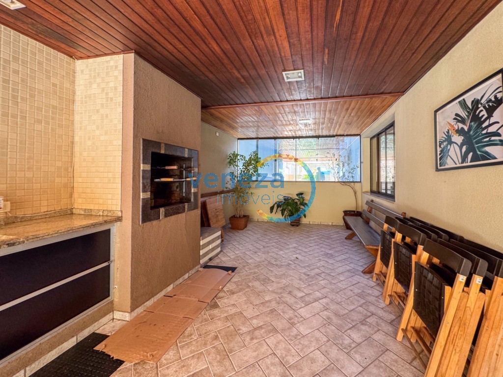 Apartamento para locação no bairro Centro de Londrina com 74.35m<sup>2</sup> útil, 3 quartos, 1 vaga de garagem