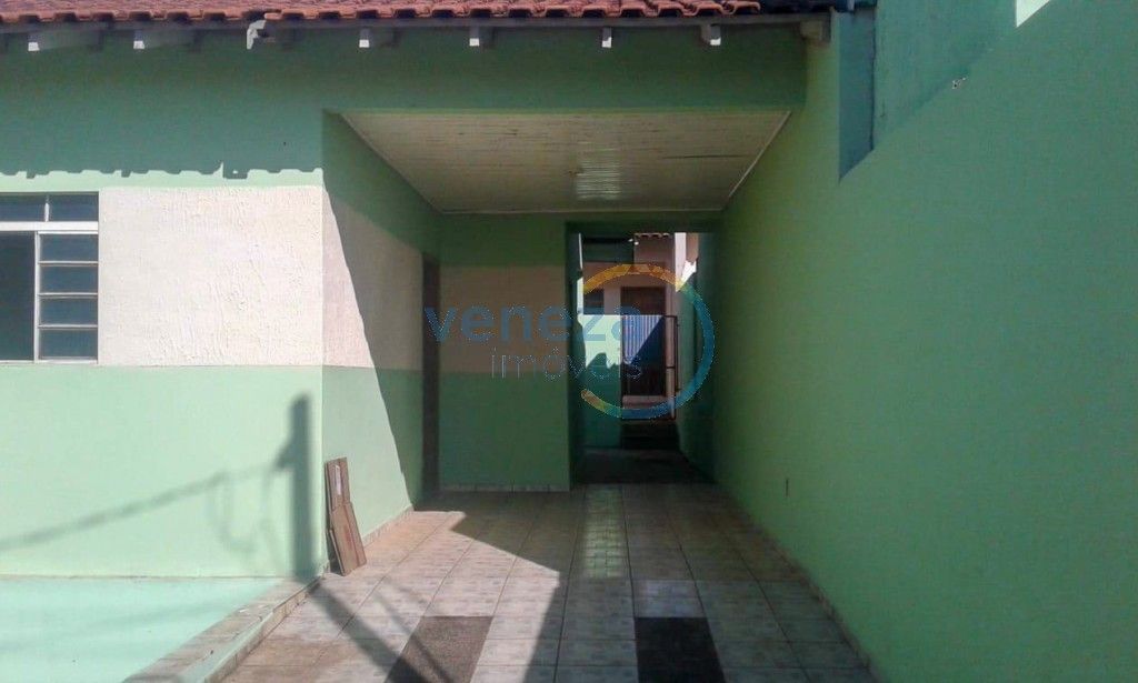 Casa Residencial para venda no Jose Garcia Molina em Londrina com 250m² por R$ 245.000,00 - Foto 2