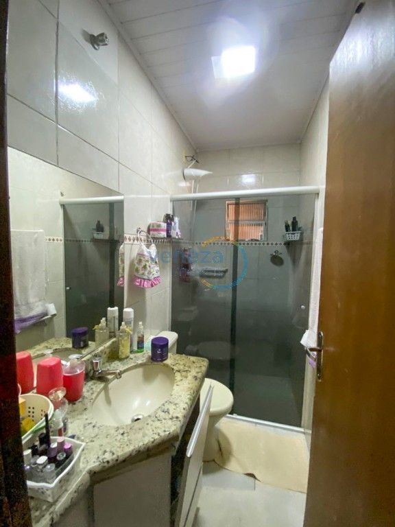 Casa Residencial para venda no bairro Marieta de Londrina - Foto 8