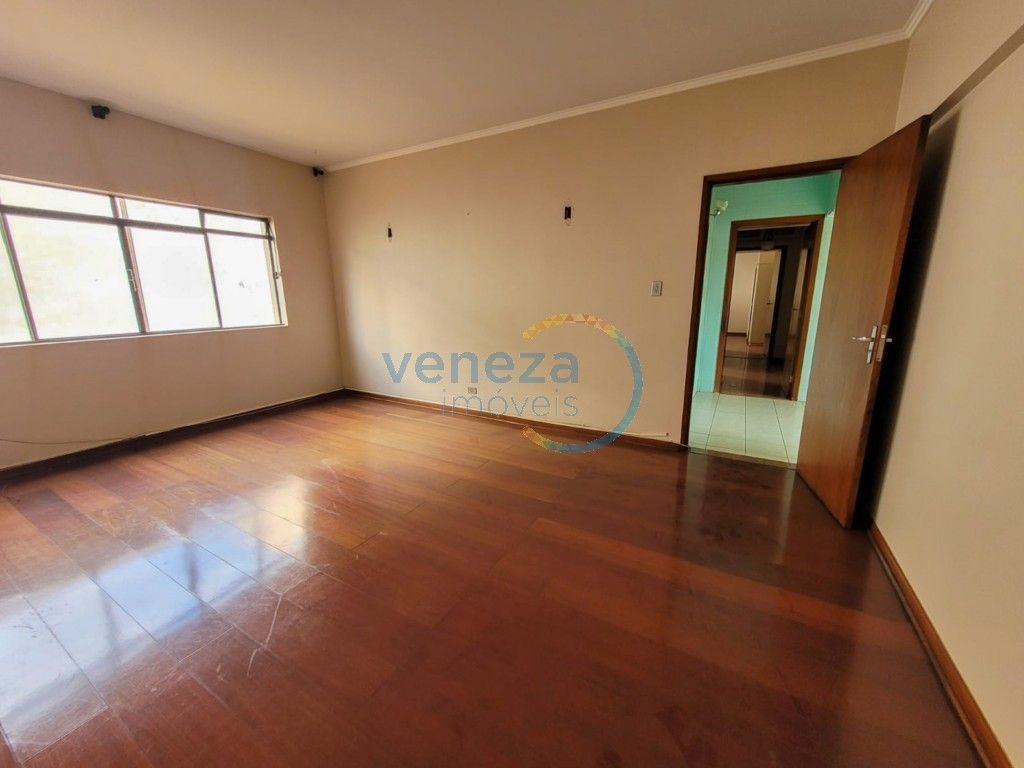 Apartamento para venda no Centro em Londrina com 201m² por R$ 450.000,00