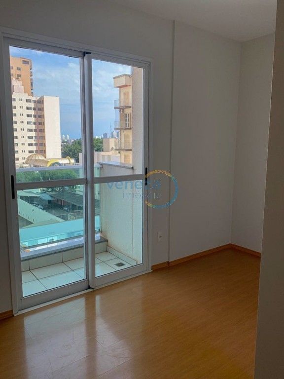 Apartamento à venda no bairro Centro de Londrina com 45.95m<sup>2</sup> útil, 2 quartos, 1 vaga de garagem