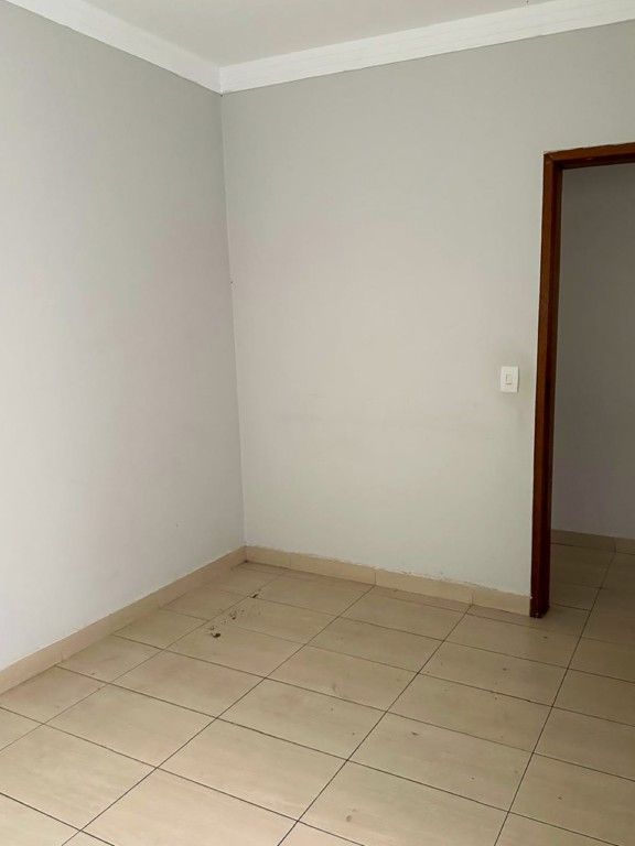 Casa Residencial para venda no bairro Aeroporto de Londrina - Foto 9