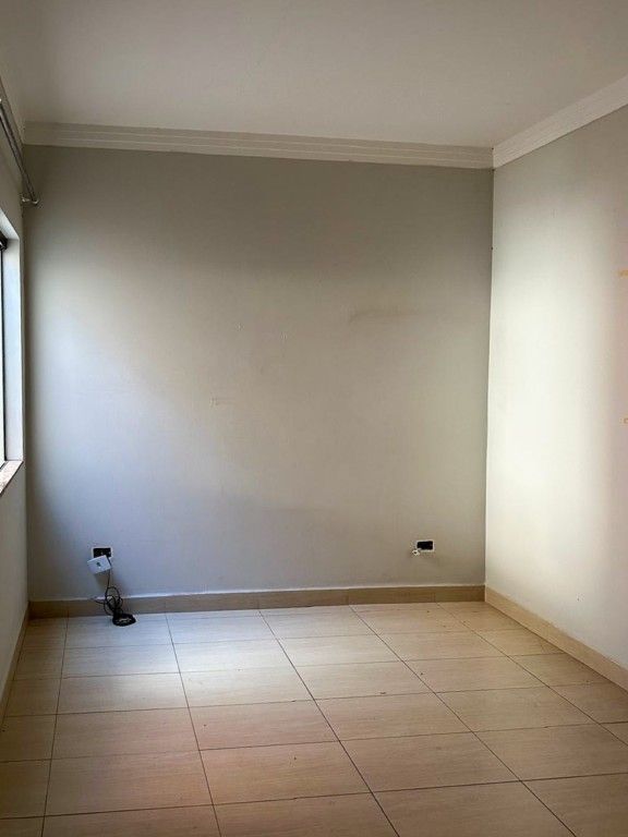Casa Residencial para venda no bairro Aeroporto de Londrina - Foto 11