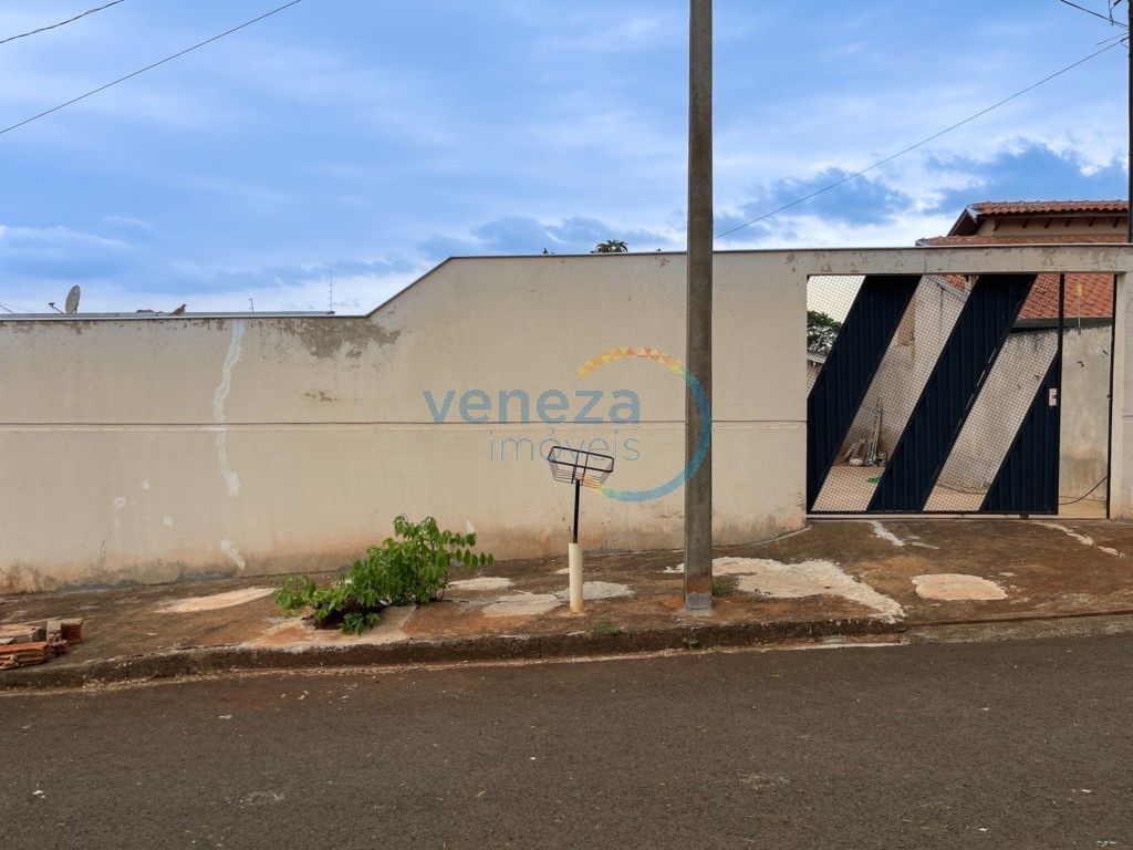Casa Residencial para locacao no Jose Garcia Molina em Londrina com 46,58m² por R$ 1.200,00  - Foto 1
