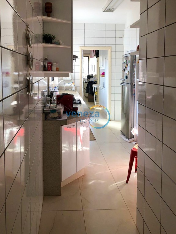 Apartamento para venda no bairro Centro de Londrina - Foto 17