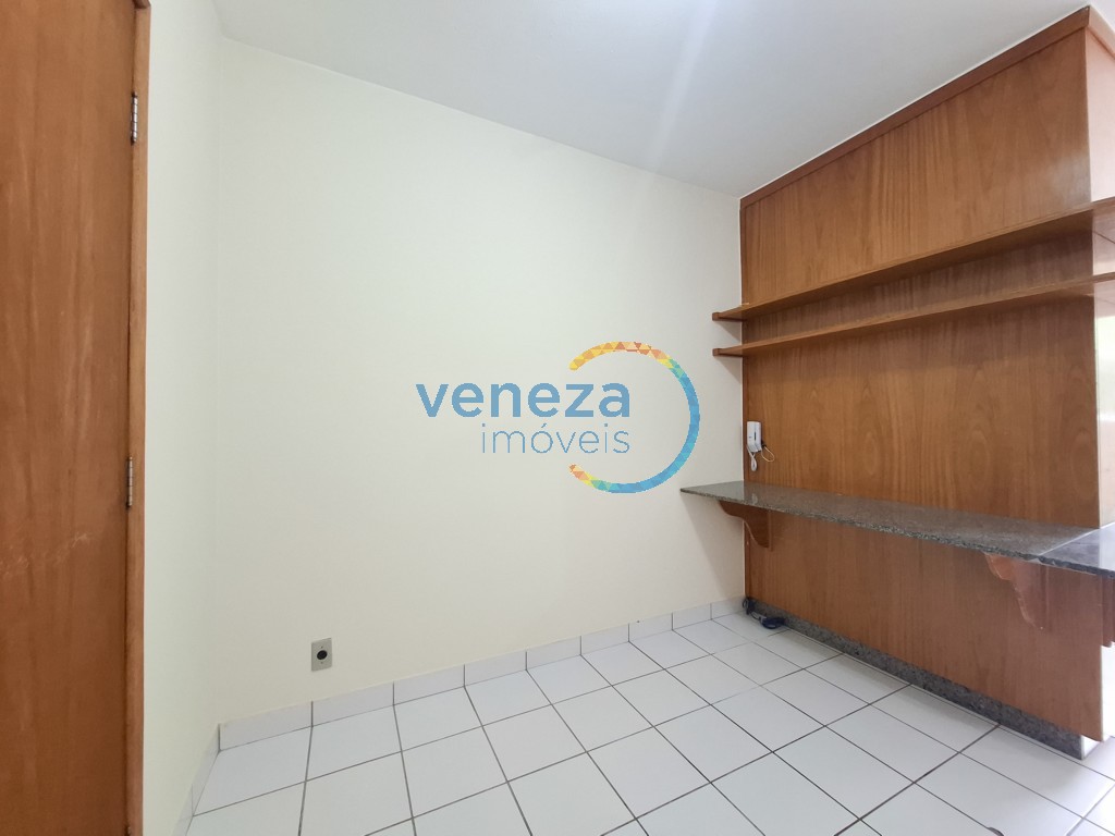 Apartamento para locação no bairro Cidade Universitaria de Londrina com 27m<sup>2</sup> útil, 1 quarto, 1 vaga de garagem