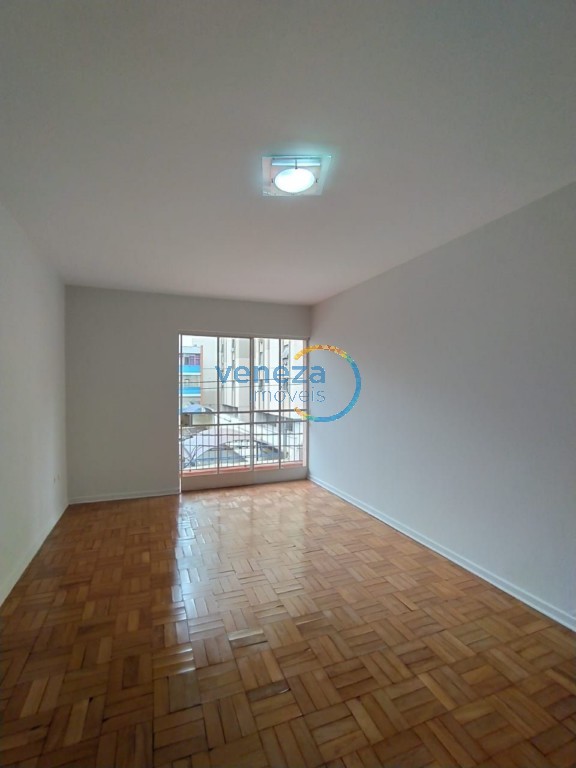 Apartamento para venda no Centro em Londrina com 151,8m² por R$ 250.000,00