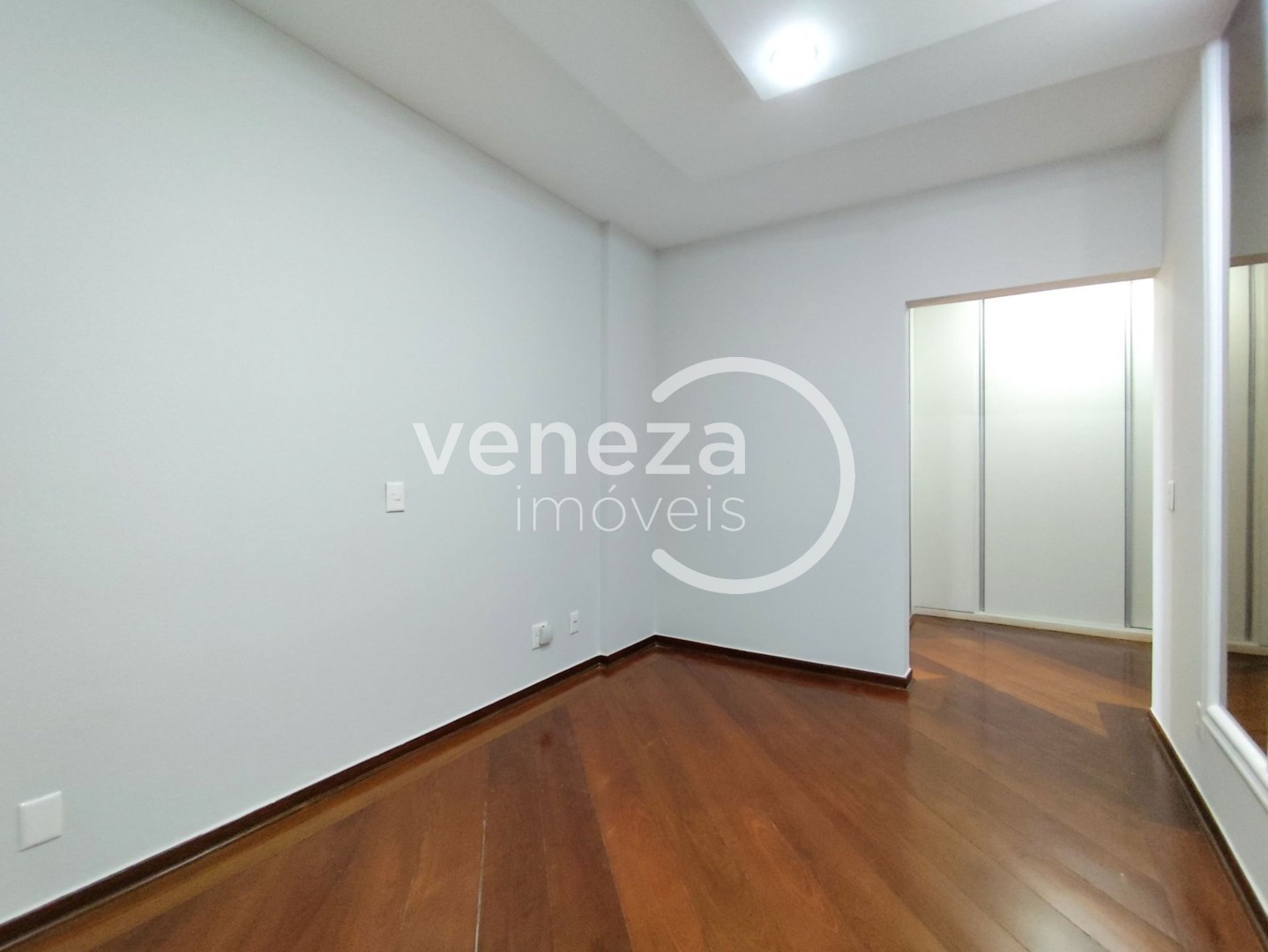 Apartamento para venda no bairro Centro de Londrina - Foto 18